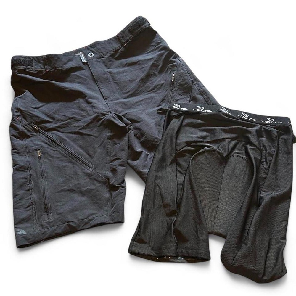 Mountain cycling shorts set